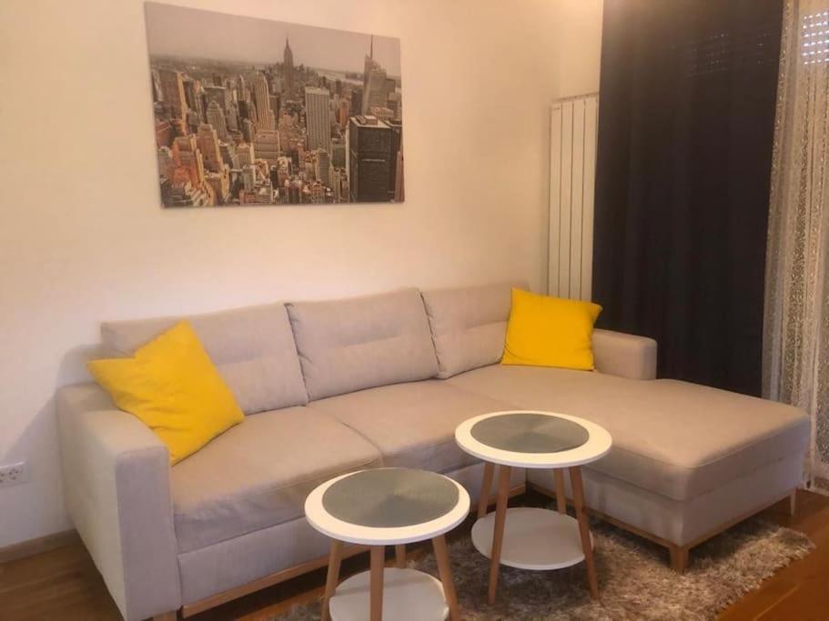 Apartman Arena-Velesajam Vito ザグレブ エクステリア 写真
